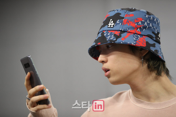 그룹 킹덤 아서, '보이스가 매력적이야'                                                                                                                                                   