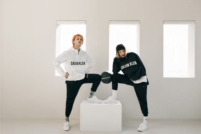 현아♡던, 패셔니스타 커플                                                                                                                                                                         