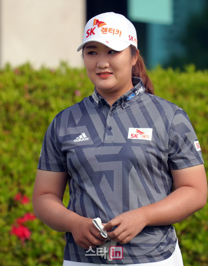  유해란 '기분만은 최고'                                                                                                                                                                 