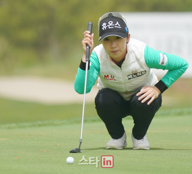 김소이 '다시 한번 확인한다'                                                                                                                                                             