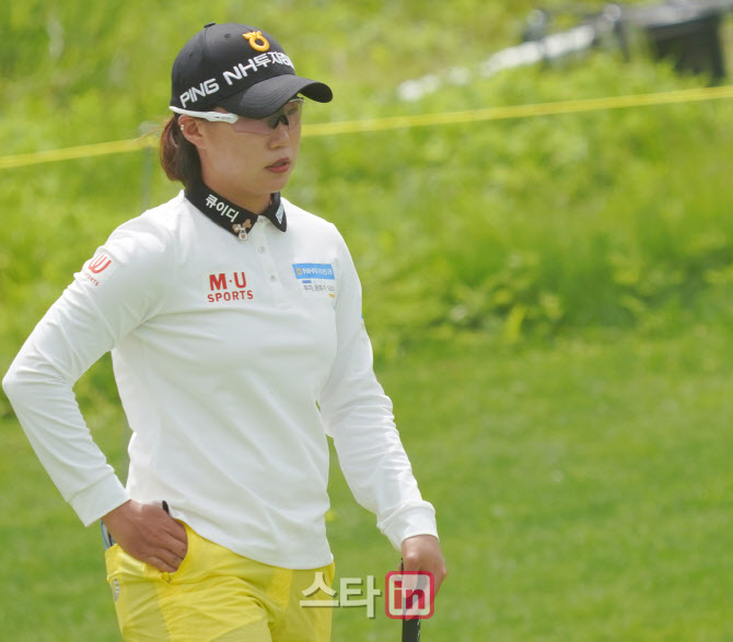 정윤지 '붙이는게 중요하다'                                                                                                                                                              