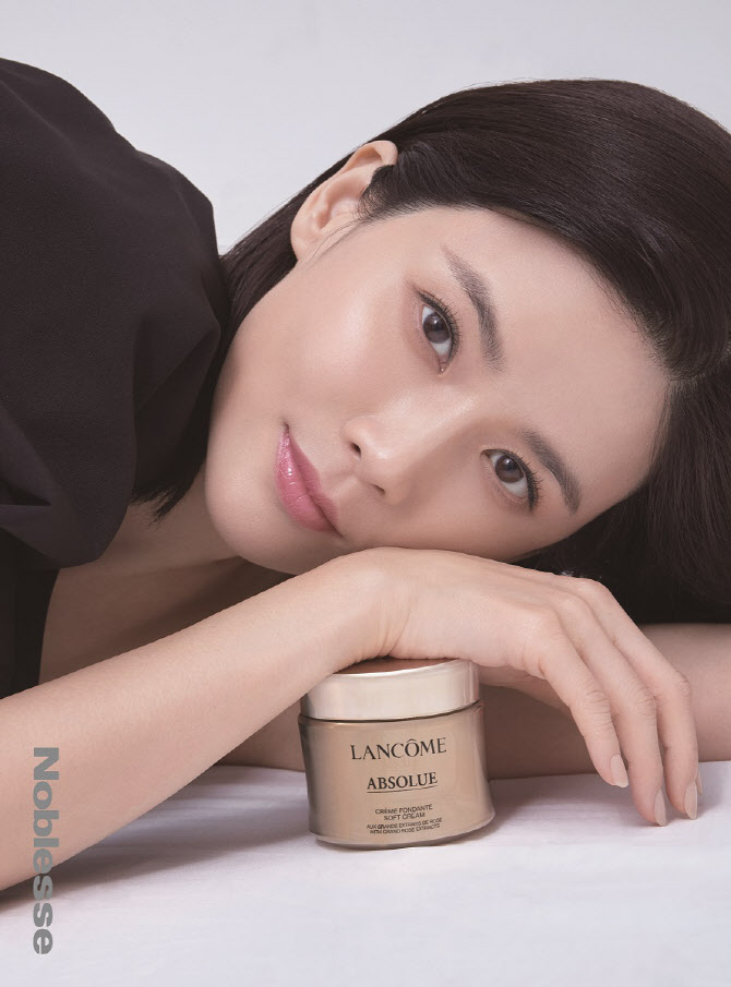  이보영, 아름다운 미소                                                                                                                                                                            