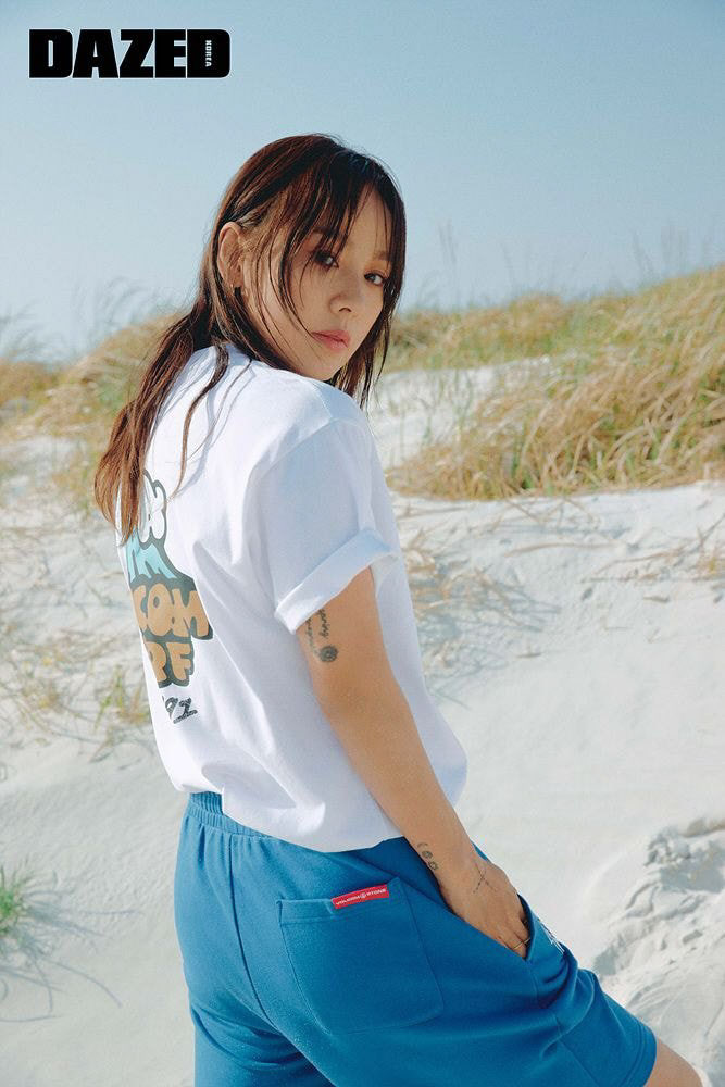  이효리, 여름 화보 '시크하게'                                                                                                                                                           