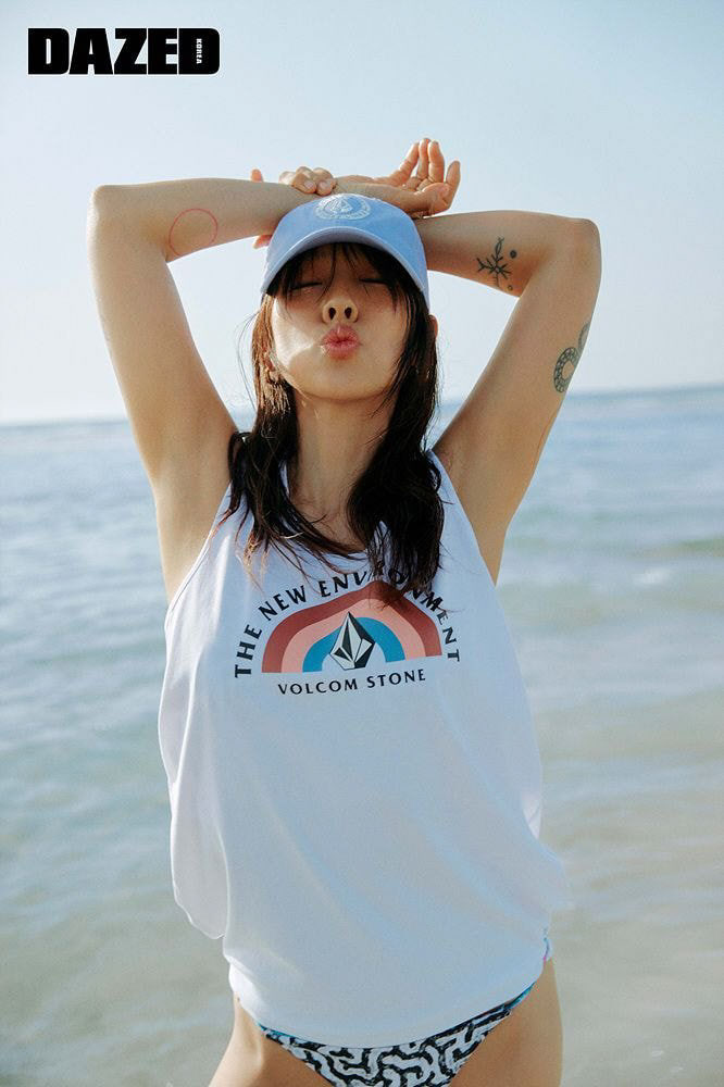  이효리, 여름 화보 '깜찍 표정'                                                                                                                                                          