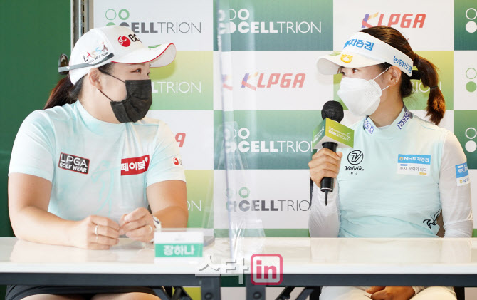 장하나,박민지 '서로 칭찬해요'                                                                                                                                                           