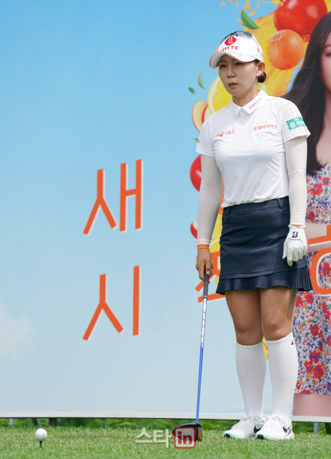 똑똑이 김현수 '오차없이 조준한다'                                                                                                                                                       