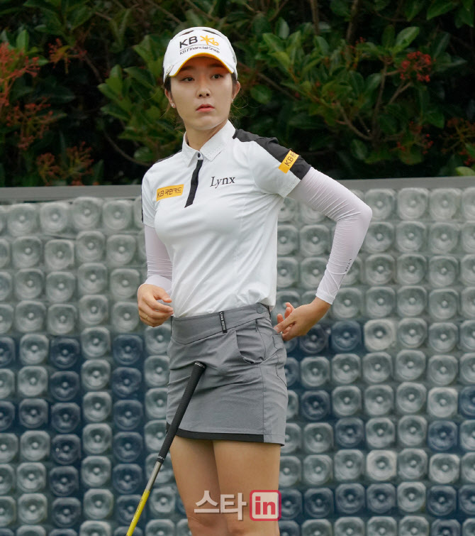 안송이 '핀을 보고 공략을 생각한다'                                                                                                                                                      