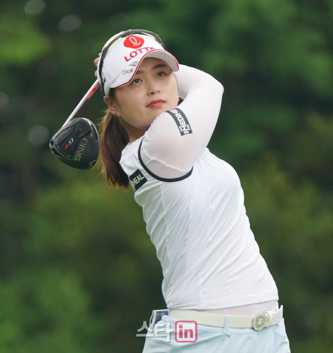 최혜진 '무빙데이 선두를 추격한다'                                                                                                                                                       