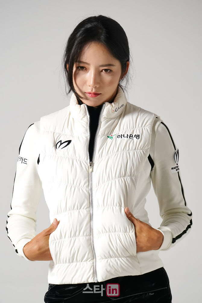  정지유 '때론 날카롭게'                                                                                                                                                                 