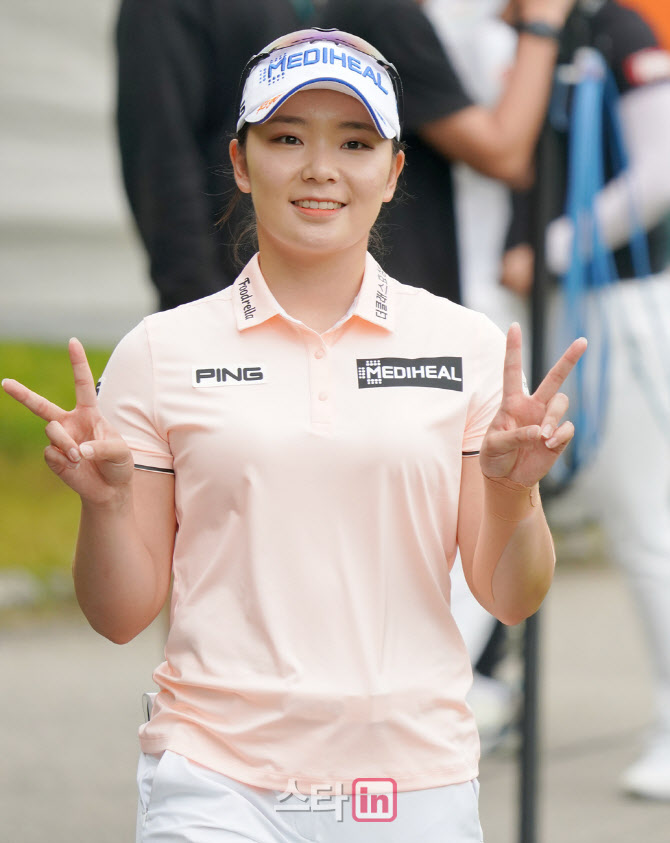 '6언더파 버디쇼' 이다연, 한화 클래식 정상…통산 6승 달성 - Vimarsana News