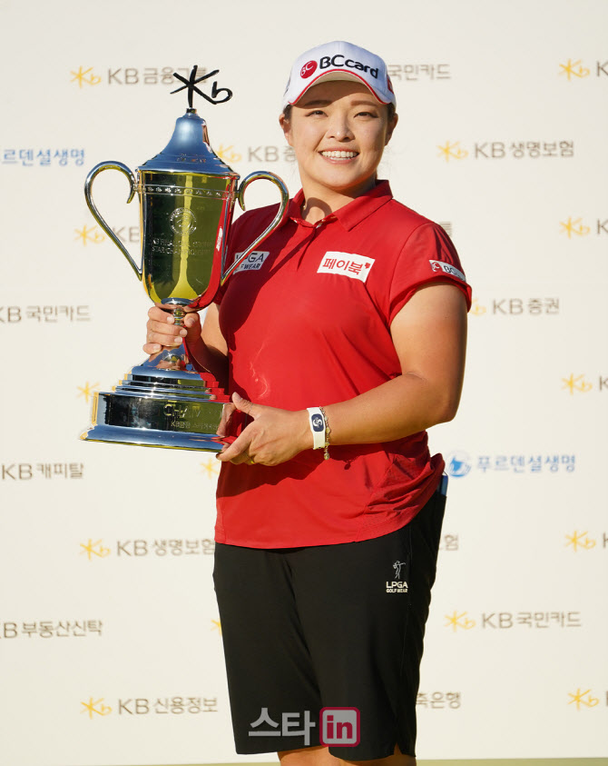 장하나 '통산 15승 너무 기뻐요'                                                                                                                                                          