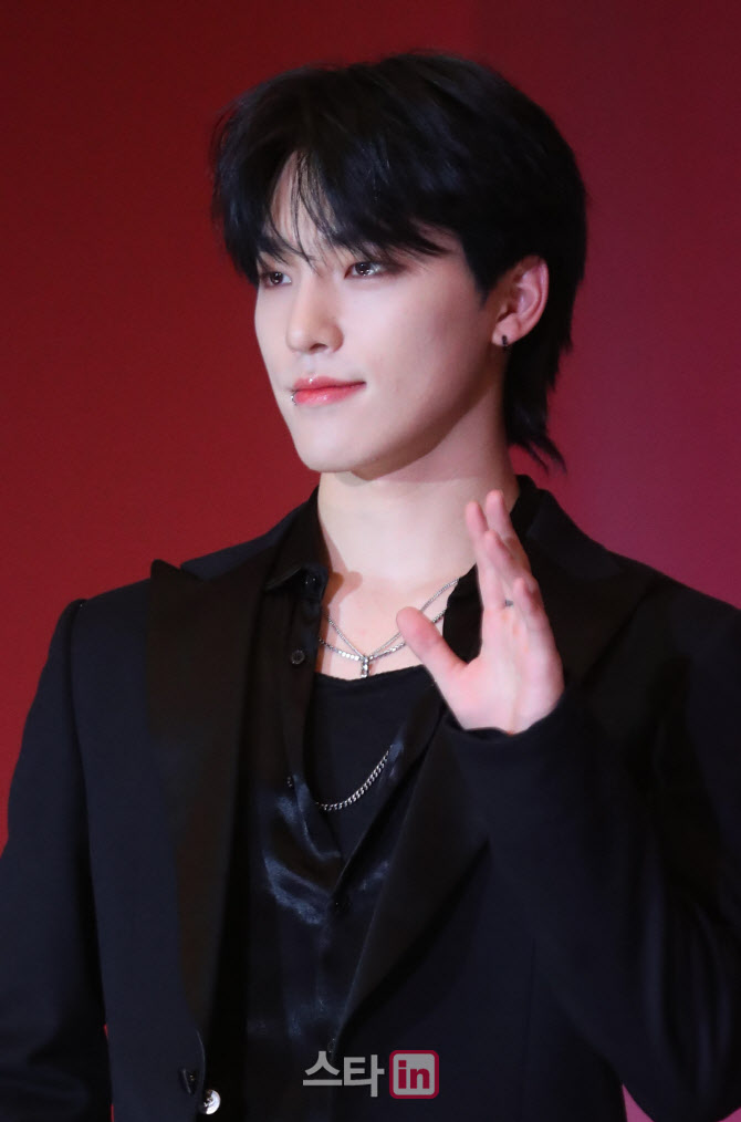 세븐틴 디노, '매력 가득'                                                                                                                                                                