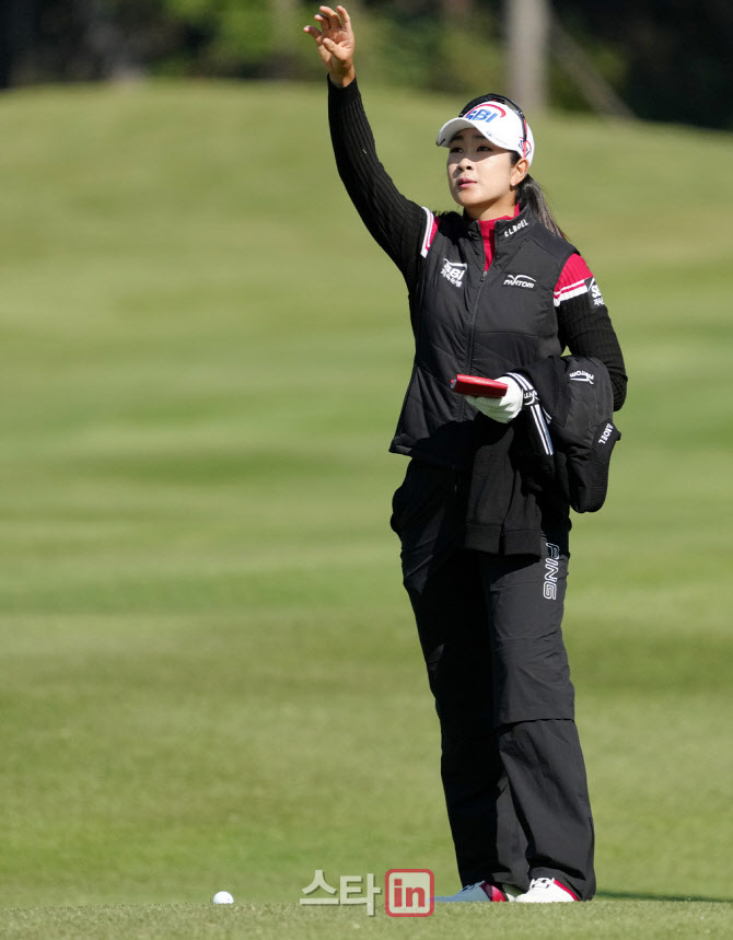 김아림 '바람의 방향은'                                                                                                                                                                  