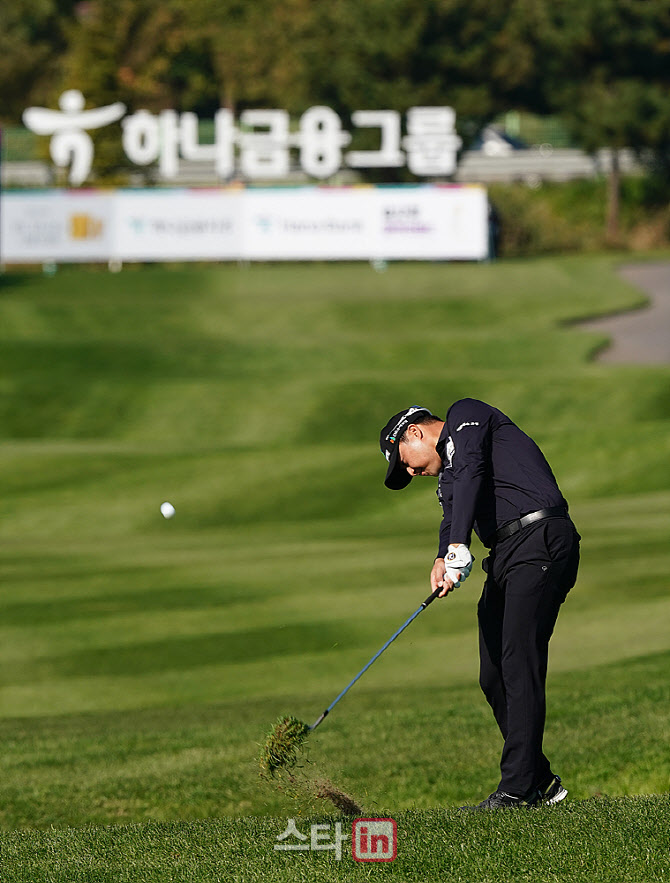  이태훈 '정교하게'                                                                                                                                                                      