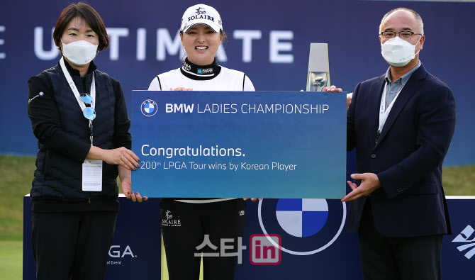  고진영 '우승합작 200승은 BMW챔피언십에서'                                                                                                                                              