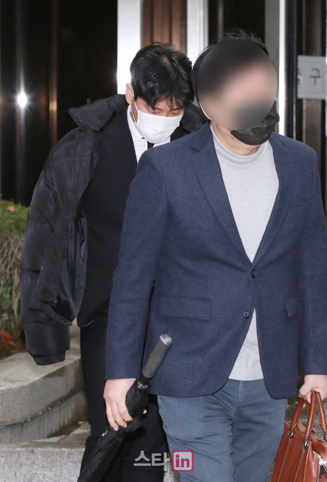 항소심 1차 공판 마친 B.A.P 출신 힘찬                                                                                                                                                              