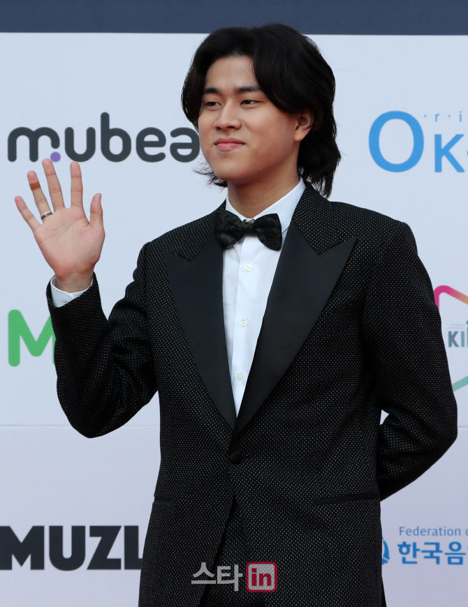 이무진, 훈훈한 인사                                                                                                                                                                               