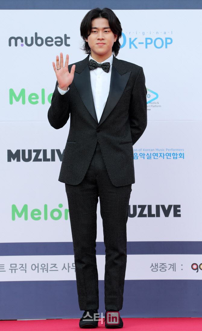 이무진, 제11회 가온차트 뮤직 어워드 참석                                                                                                                                                          