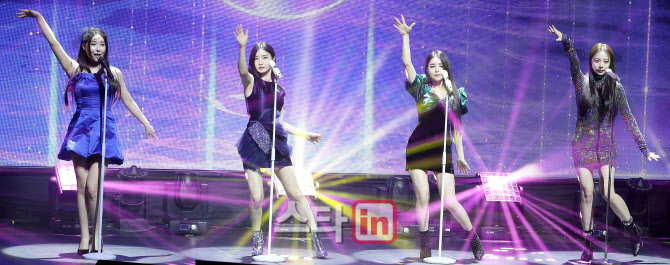 브레이브걸스, 무대위 눈부신 그녀들                                                                                                                                                                