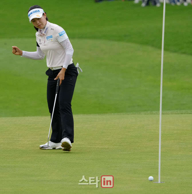 박민지 '연장전 승리의 버디 퍼트 성공'                                                                                                                                                   