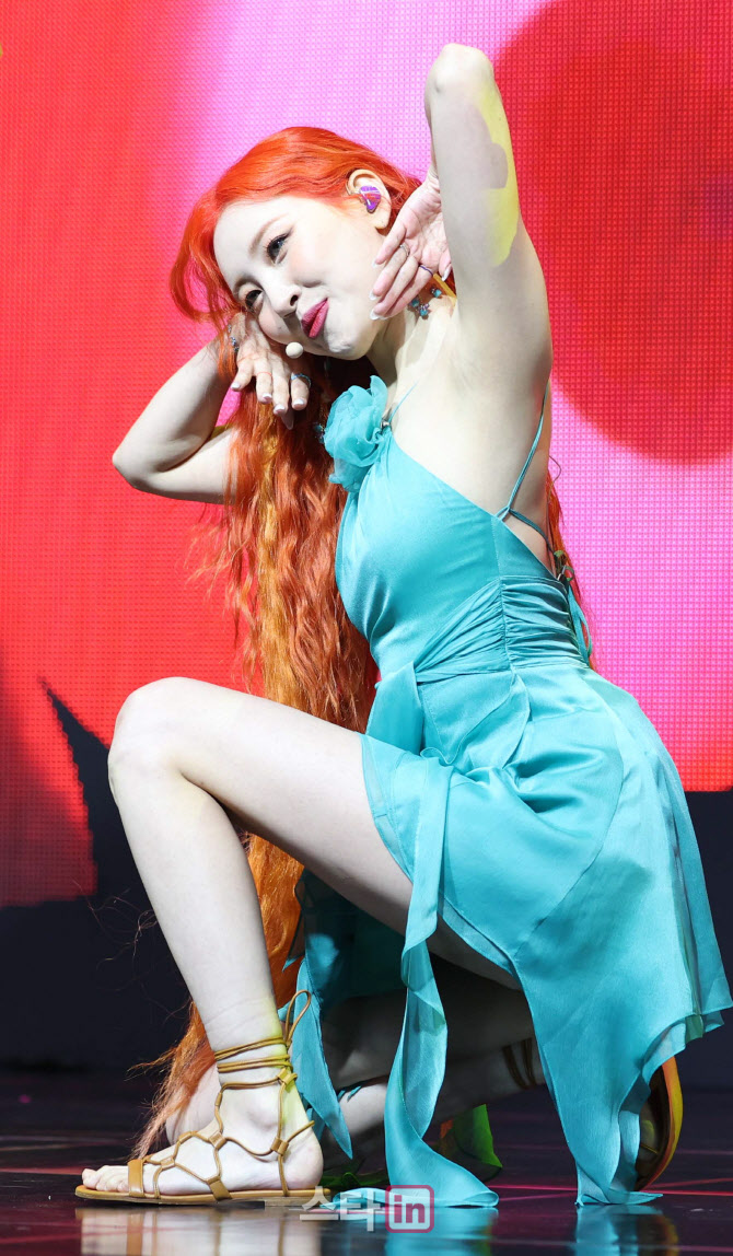 가수 선미, '뜨거운 댄스'                                                                                                                                                                