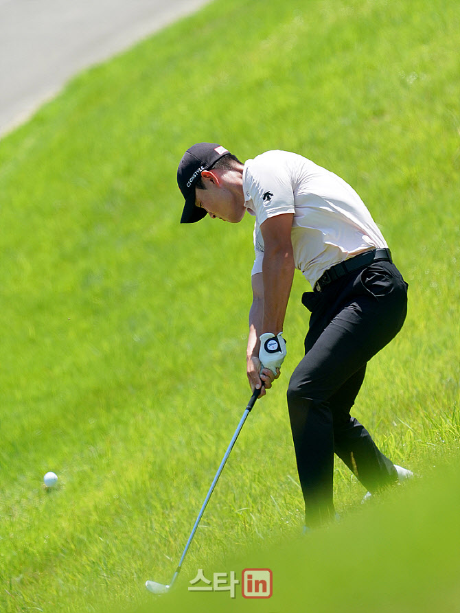  이재경 '경사지 탈출'                                                                                                                                                                   