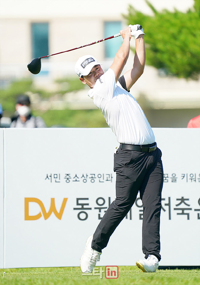  김학형 '호쾌한 드라이버샷'                                                                                                                                                             