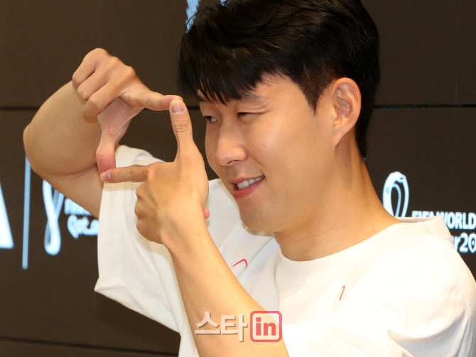 손흥민 내가 바로 '아시아 선수 최초 프리미어리그 득점왕'                                                                                                                                 