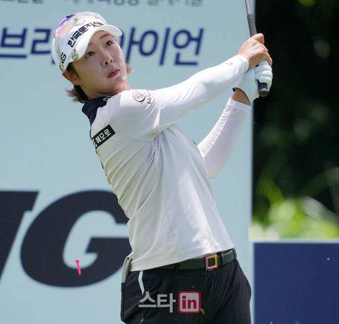 박지영 '감각적인 아이언샷'                                                                                                                                                              