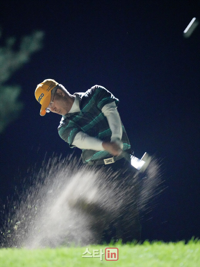 김정국 '강한 임팩트샷'                                                                                                                                                                  