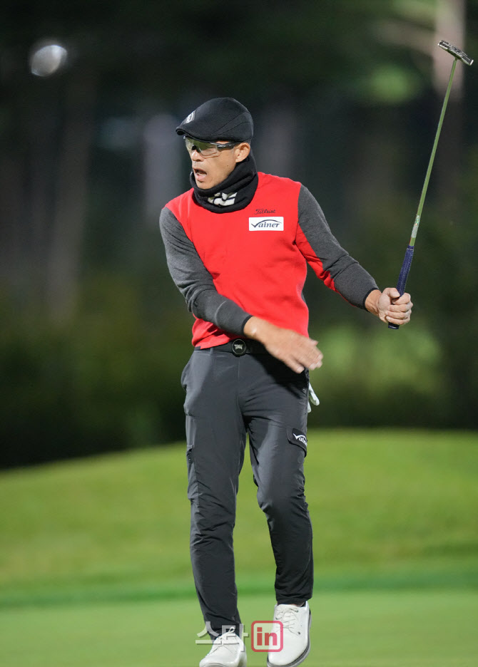 이대환 '아깝다 버디 퍼트'                                                                                                                                                               