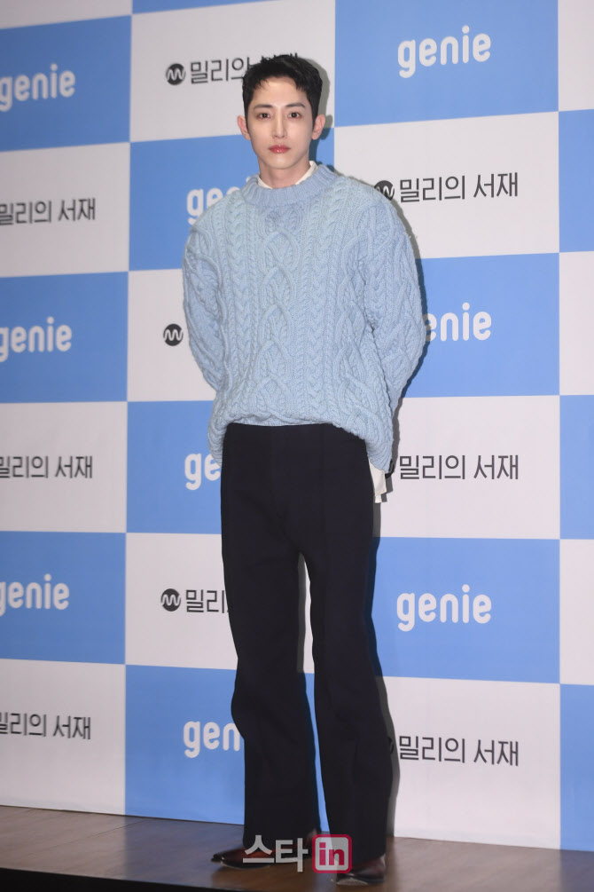 이수혁, 보고도 믿을 수 없는 비율                                                                                                                                                                  