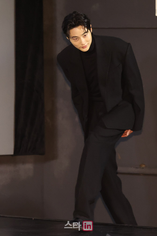 변우석, 훈훈한 등장                                                                                                                                                                               