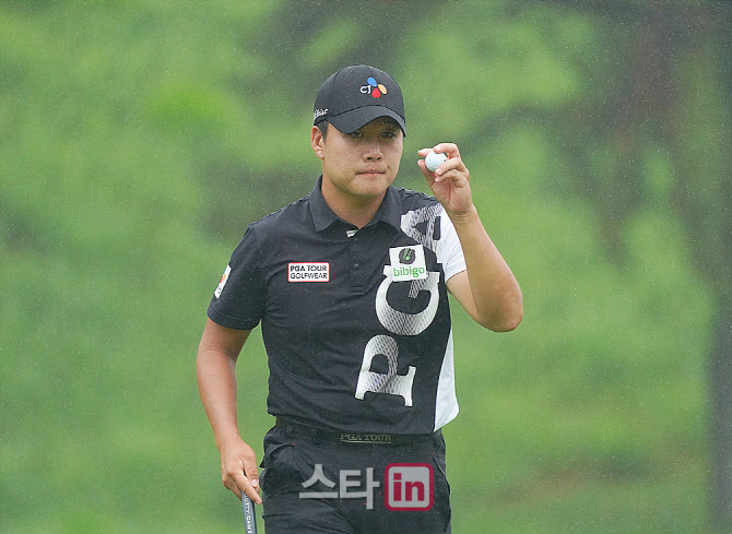  김민규 '응원에 우승으로 보답하겠습니다'                                                                                                                                                