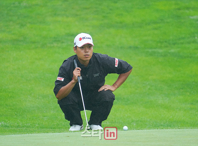  신상훈 '신중하게'                                                                                                                                                                      