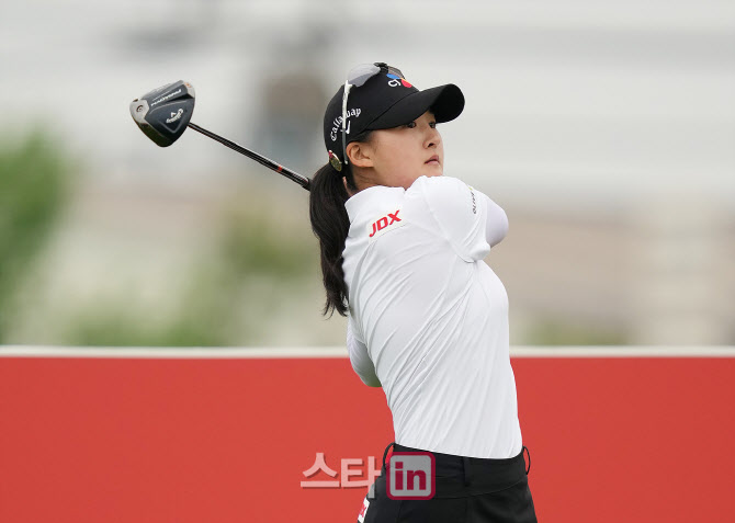 리슈잉 '상승세로 올라간다'                                                                                                                                                              