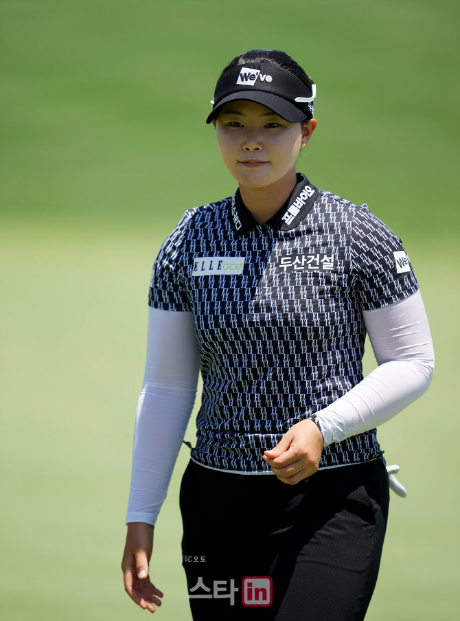 임희정 '부드러운 미소'                                                                                                                                                                  