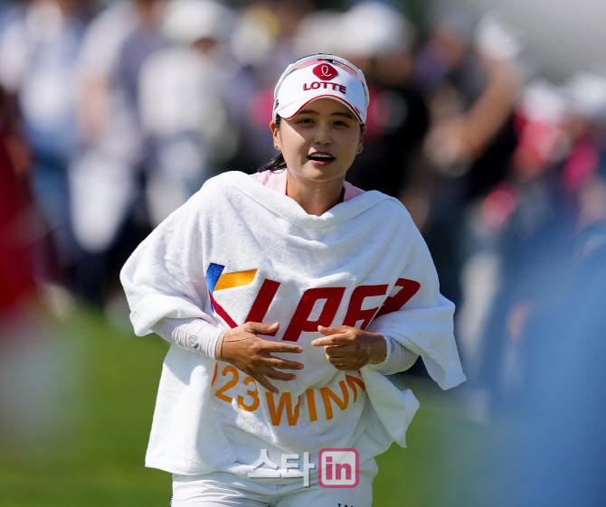 최혜진 '국내 시즌 9번째 우승 주인공이에요'                                                                                                                                              