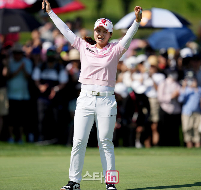 최혜진 '우승 확정 기쁨의 포효'                                                                                                                                                          