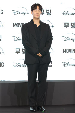 [포토]포즈 취하는 이정하                                                                                                                                                                                