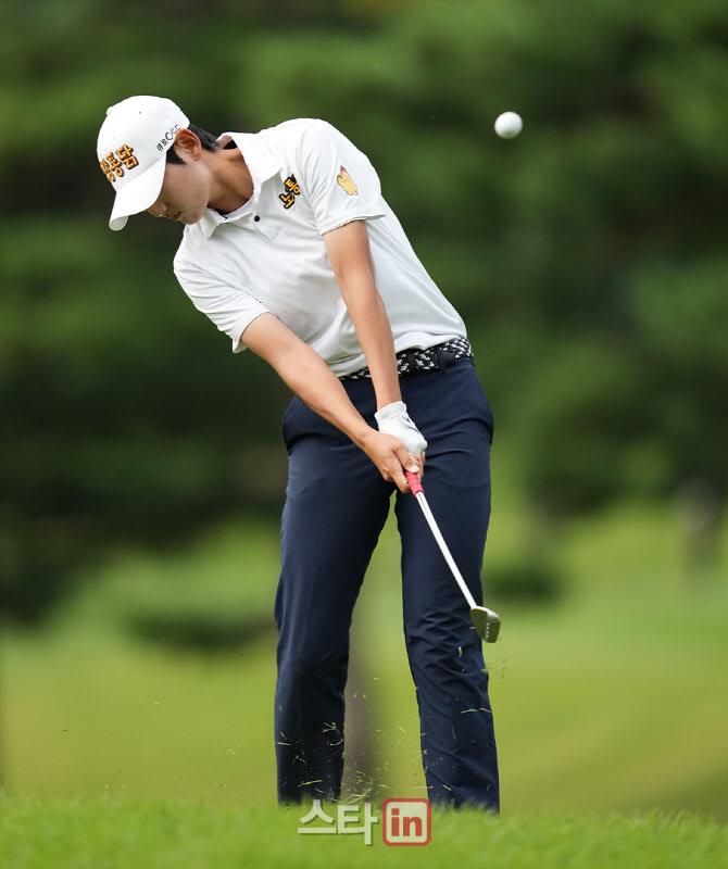 김나현 '완벽한 임팩트로 공략'                                                                                                                                                           