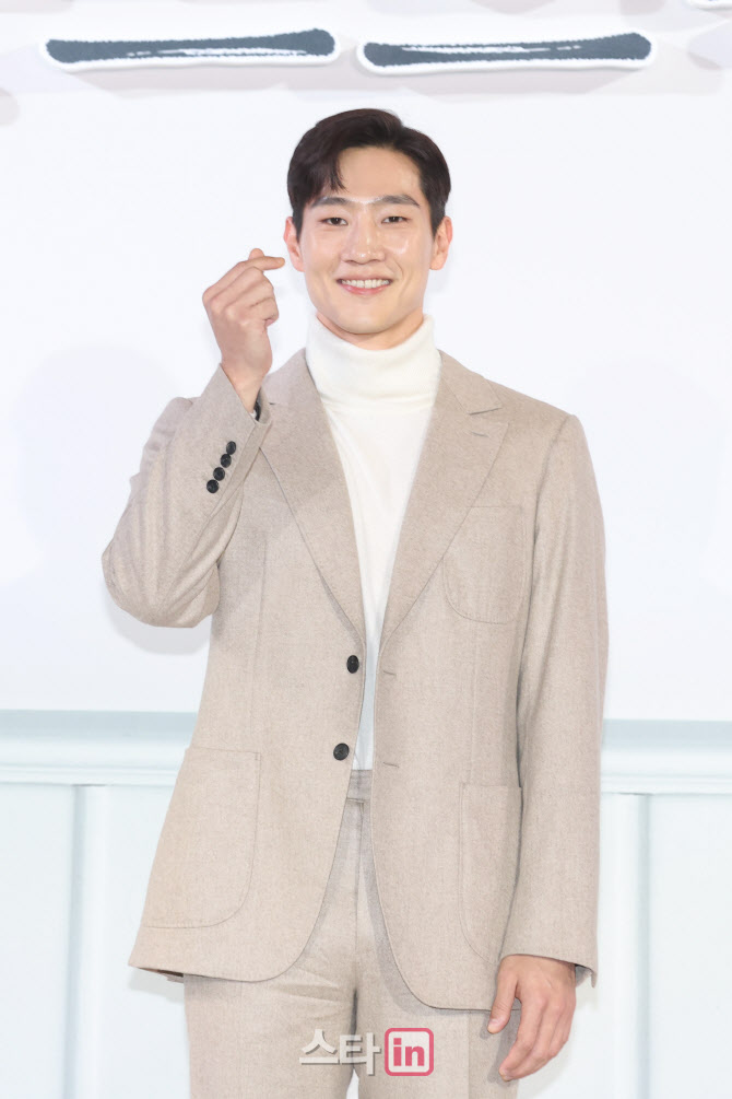 노상현, 훈훈한 하트                                                                                                                                                                               