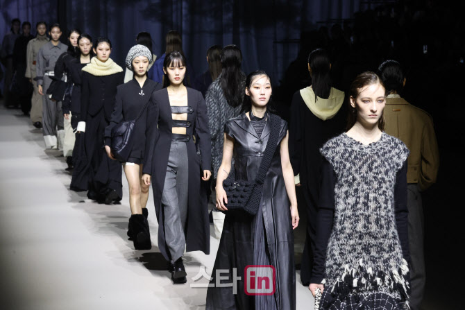 2024 F/W 서울패션위크                                                                                                                                                                             