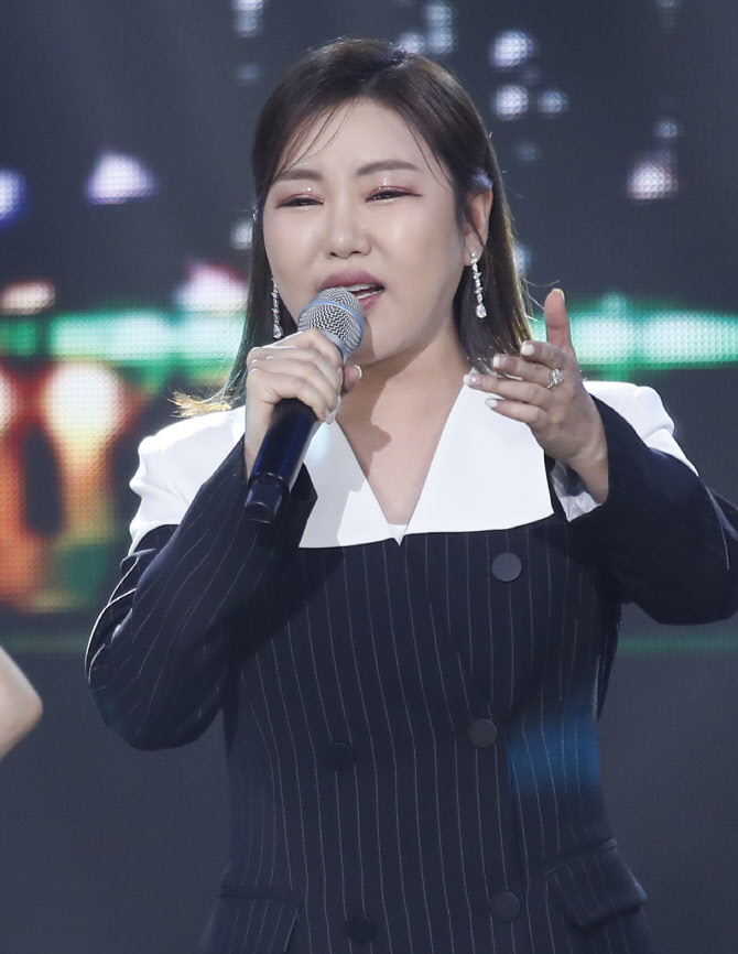 송가인, 마음을 움직이는 무대                                                                                                                                                                            