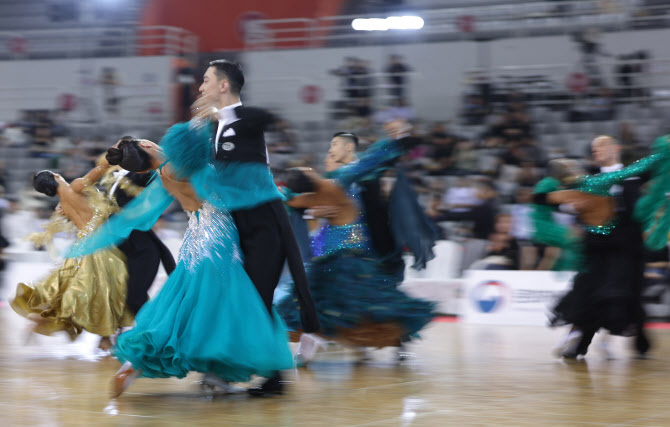한몸이 되어                                                                                                                                                                                             
