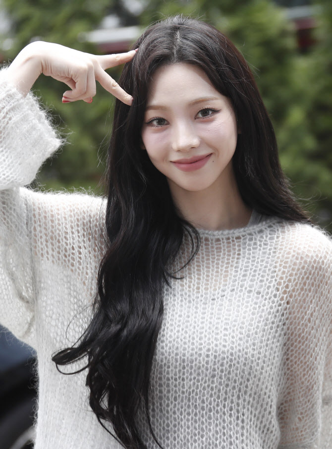 에스파 카리나, AI 여신                                                                                                                                                                                  