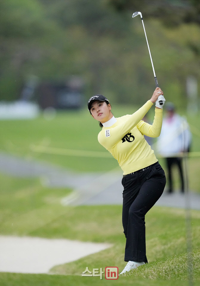 송민교 '그린에 올라가라'                                                                                                                                                                