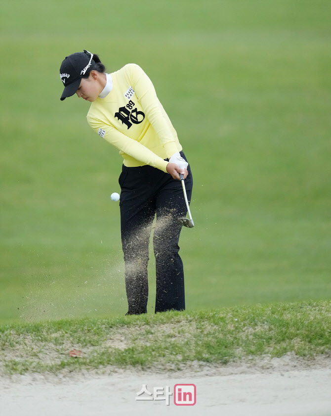 송민교 '강하게 띄웠다'                                                                                                                                                                  