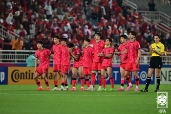 A대표팀 이어 U-23 대표팀도 굴욕...'아시아 고양이' 전락한 韓축구