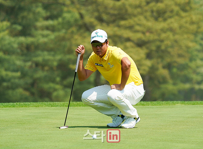  함정우 '신중하게'                                                                                                                                                                      